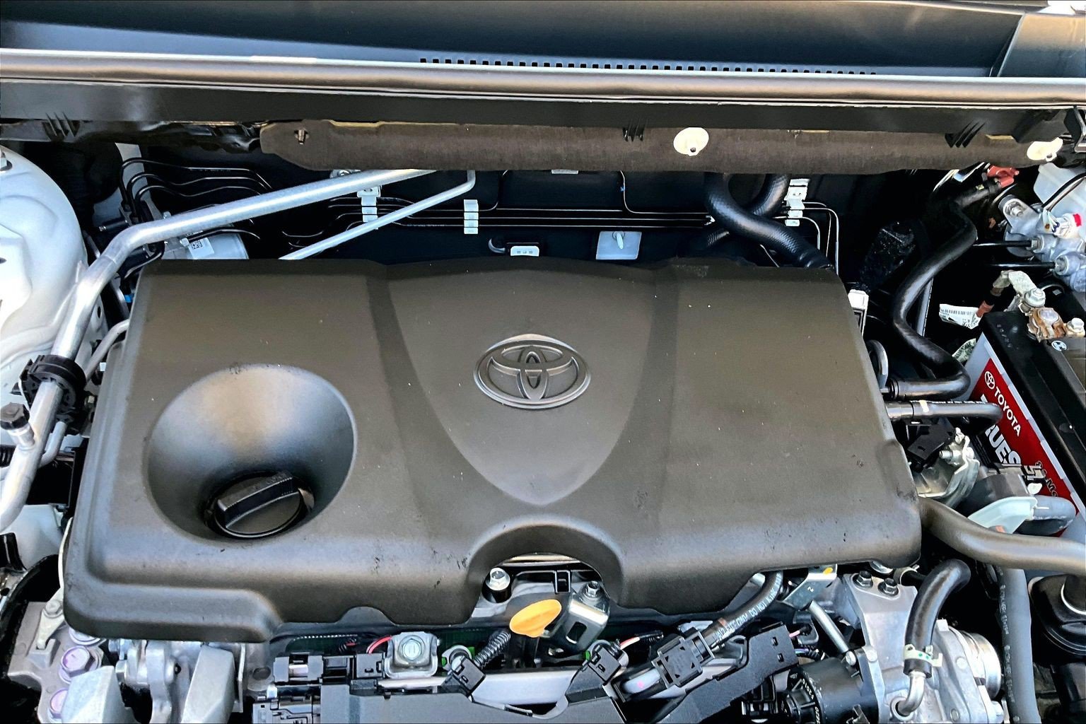 Used 2022 Toyota RAV4 LE FWD image 32