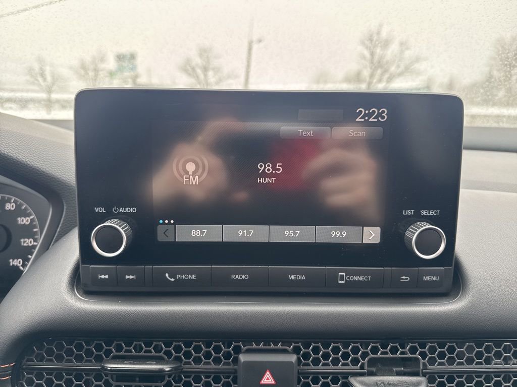 Certified 2023 Honda HR-V Sport image 30