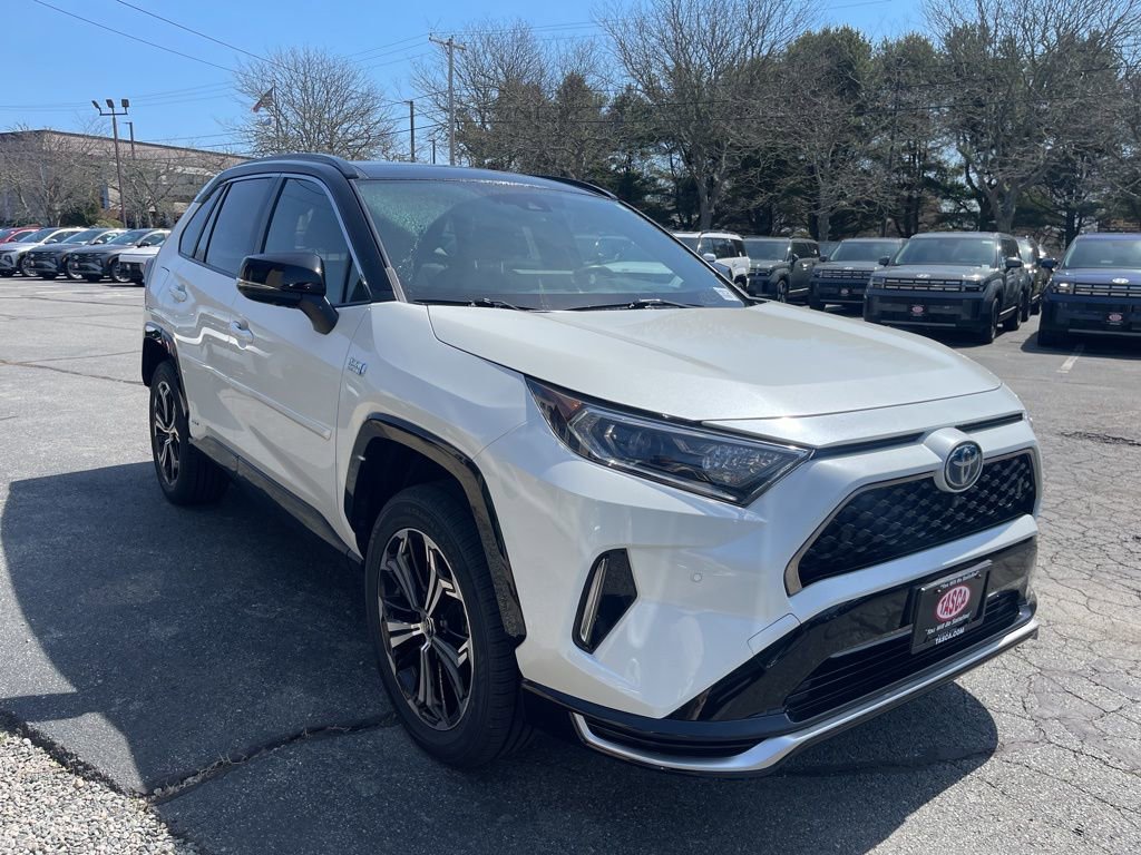 Used 2021 Toyota RAV4 XSE w/ Premium Package AWD/4WD image 3