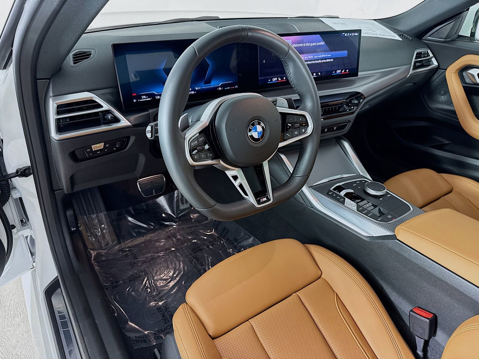 Used 2025 BMW 230i Coupe w/ M Sport Package image 9