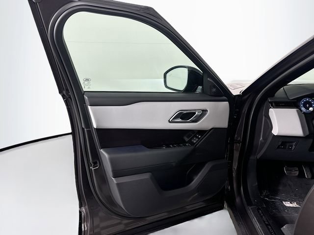 Used 2026 Land Rover Range Rover Velar Dynamic SE image 11