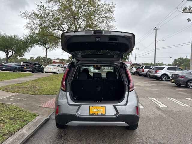 Used 2025 Kia Soul LX w/ LX Technology Package image 16