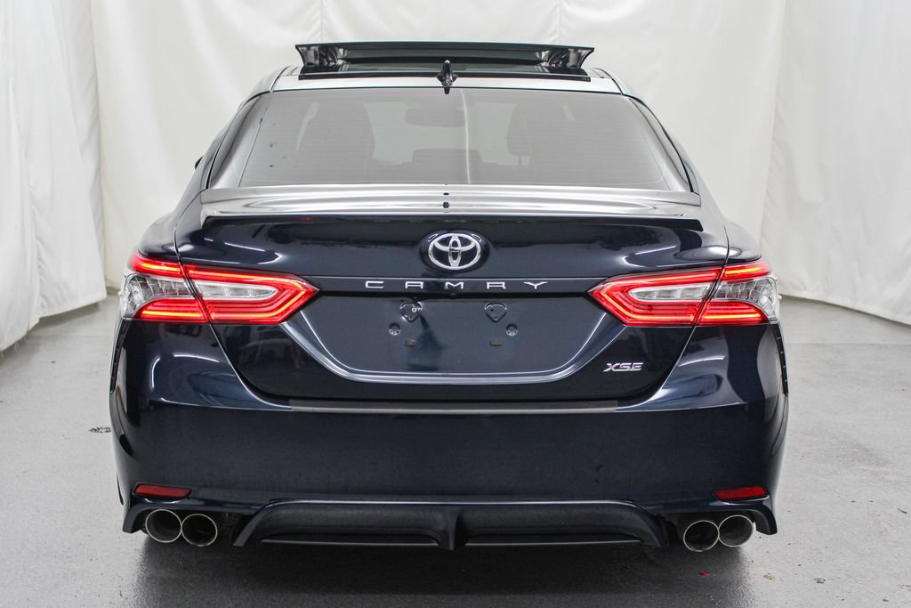 Used 2020 Toyota Camry XSE FWD image 10