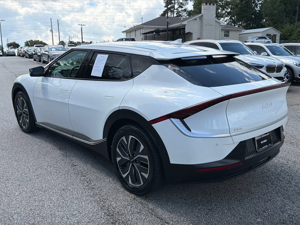 Used 2022 Kia EV6 Light RWD image 5