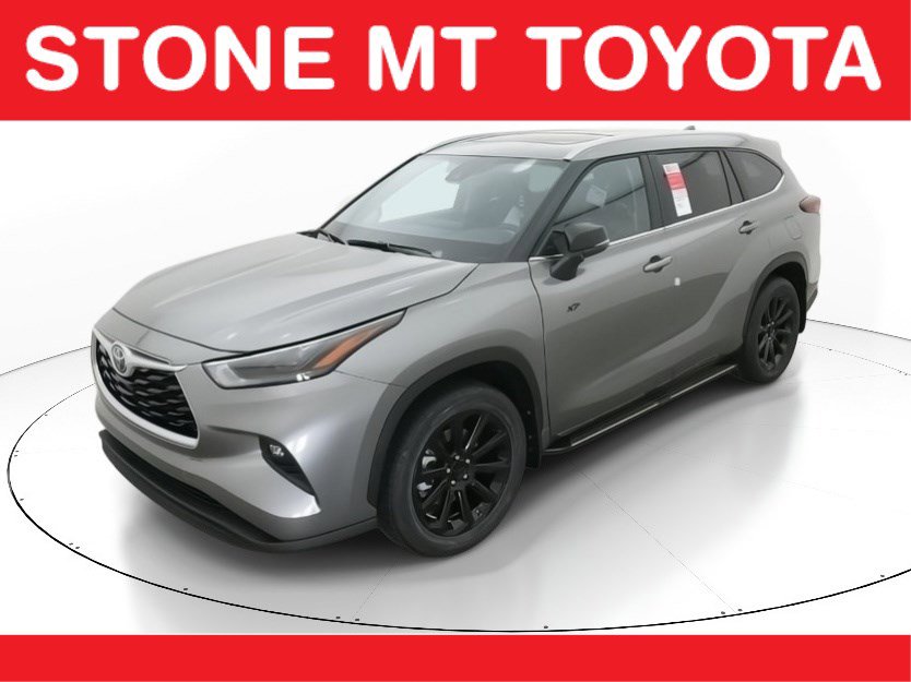 New 2026 Toyota Highlander XLE image 1
