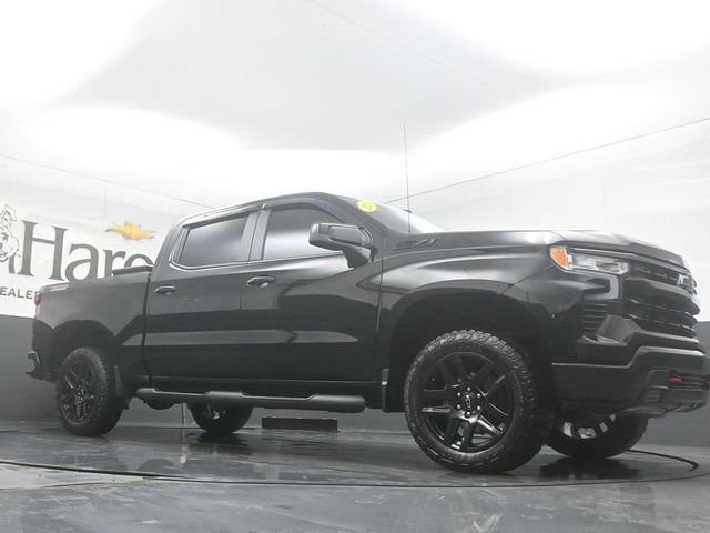 Used 2024 Chevrolet Silverado 1500 LT Trail Boss w/ Convenience Package II image 2