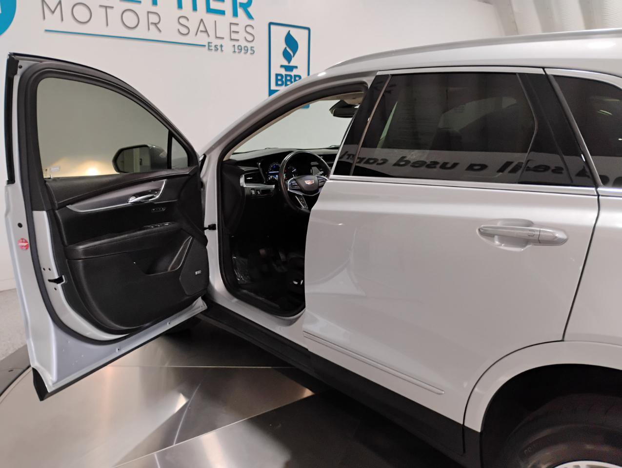 Used 2018 Cadillac XT5 Luxury w/ Driver Awareness Package image 75