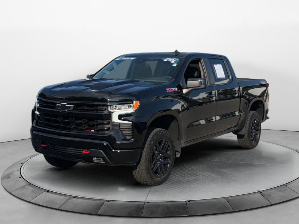 Certified 2024 Chevrolet Silverado 1500 LT Trail Boss w/ Convenience Package II AWD/4WD image 3