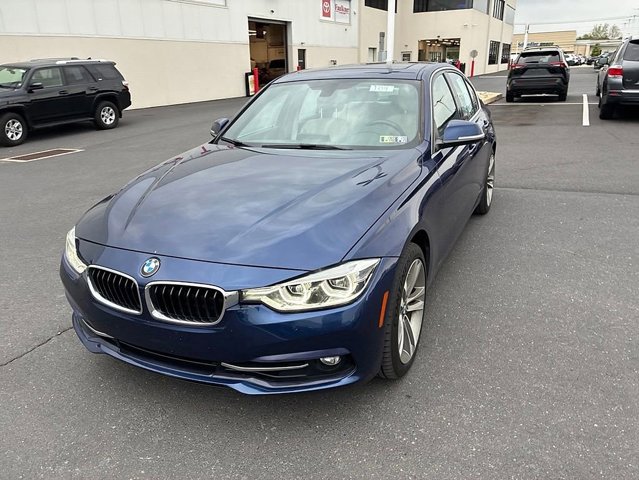 Used 2018 BMW 330i xDrive Sedan w/ Convenience Package AWD/4WD image 16