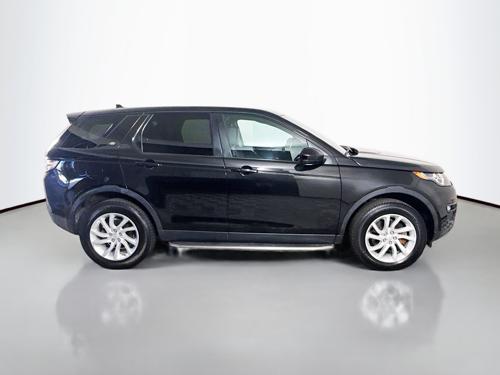 Used 2016 Land Rover Discovery Sport HSE AWD/4WD image 11