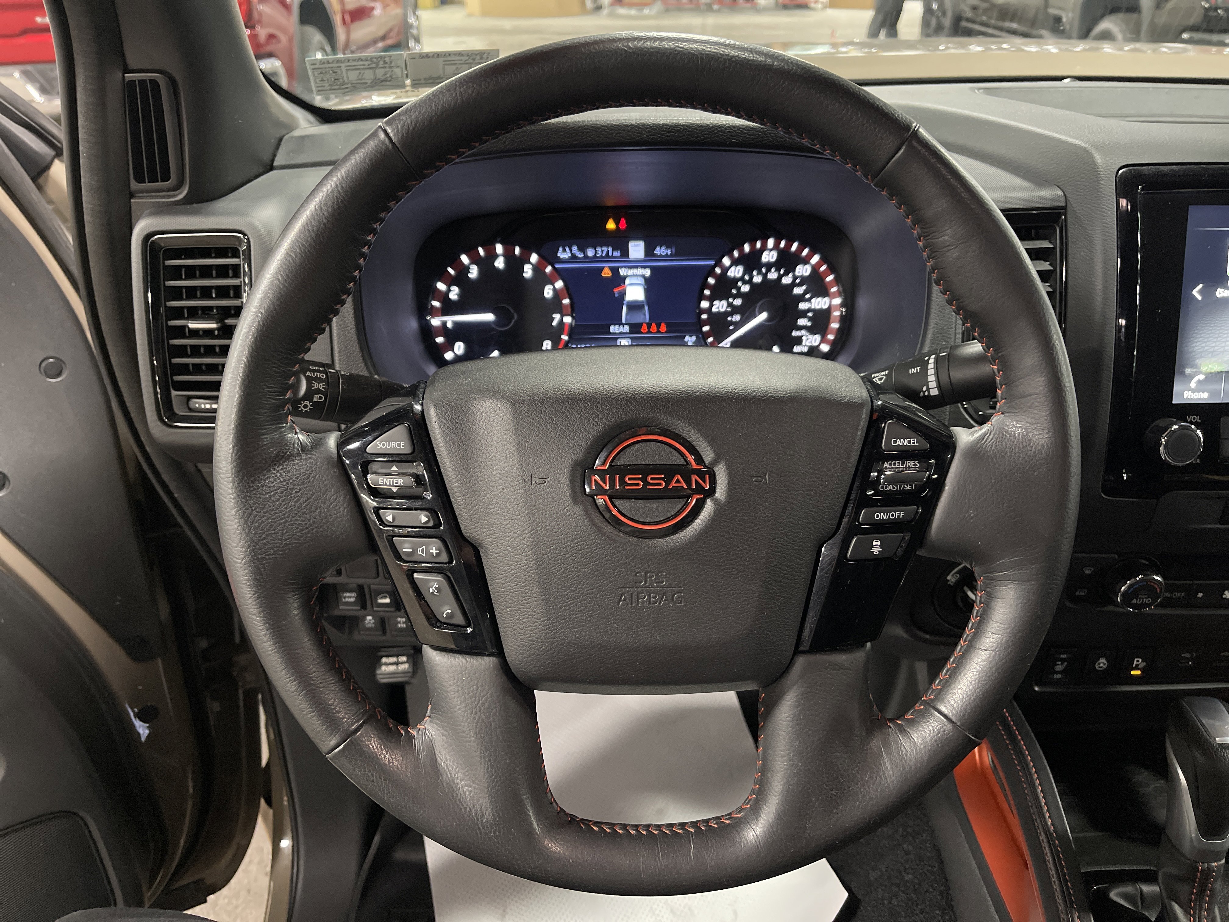 Used 2023 Nissan Frontier PRO-4X w/ Pro Convenience Package image 18