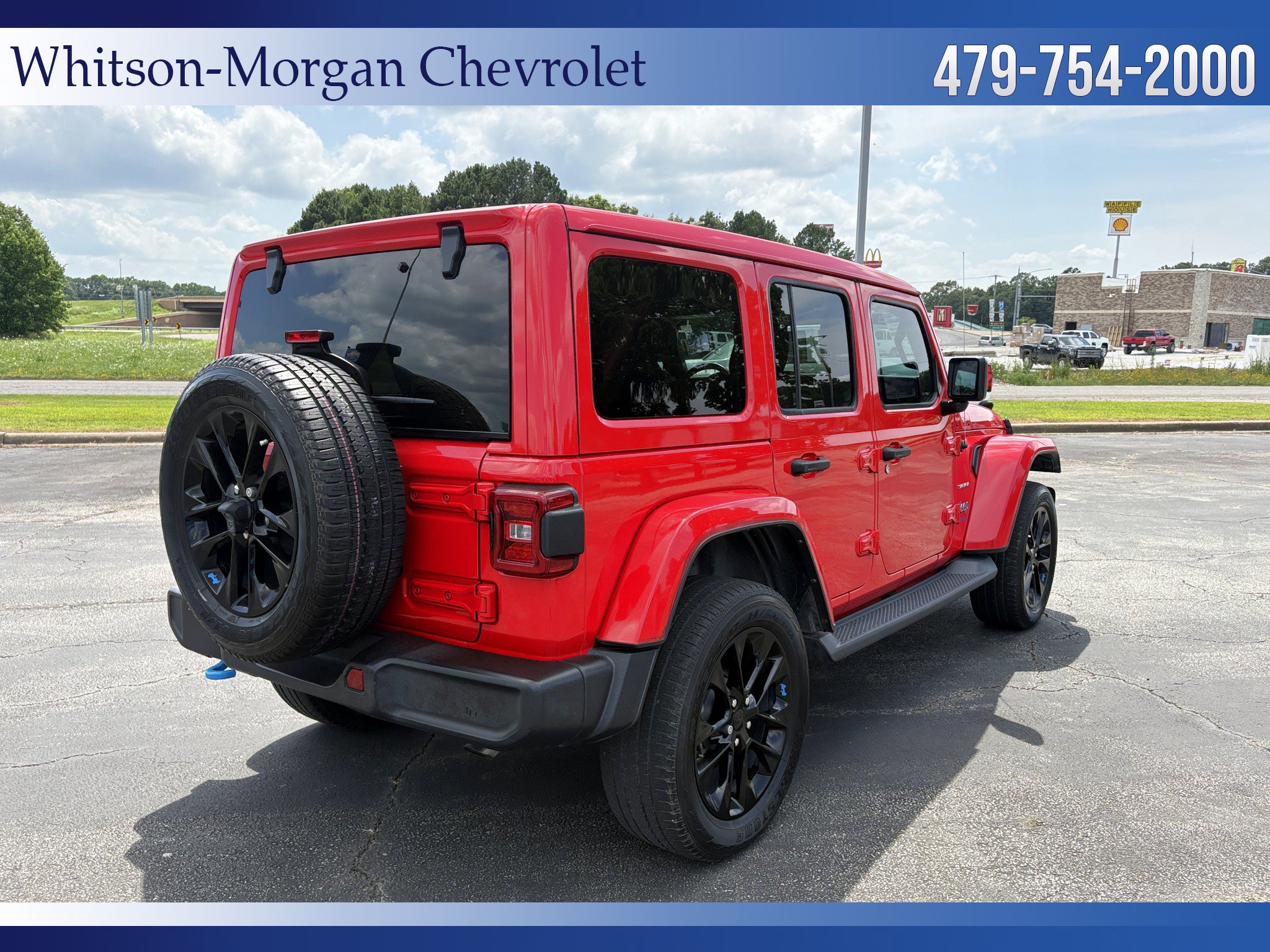 Used 2022 Jeep Wrangler Unlimited Sahara AWD/4WD image 7