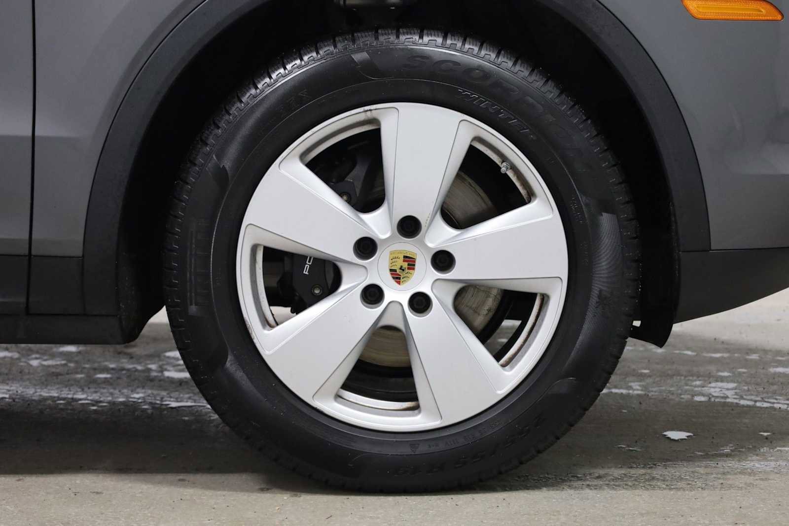 Used 2019 Porsche Cayenne image 12