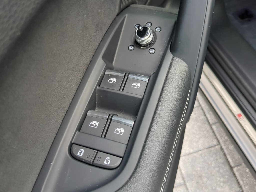 Used 2023 Audi Q5 e Prestige w/ Prestige Package AWD/4WD image 20
