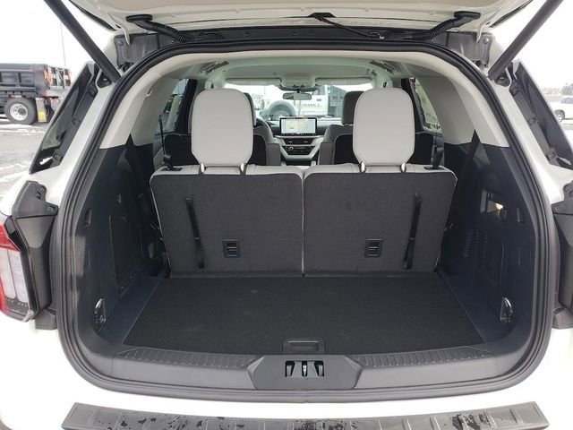 New 2026 Ford Explorer Active image 8