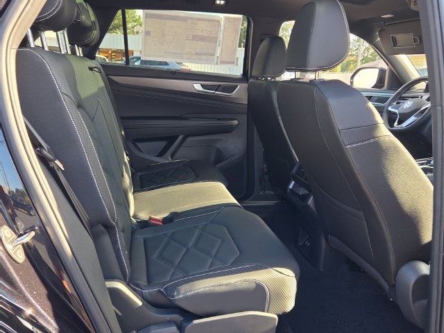 New 2026 Volkswagen Atlas Cross Sport SE FWD image 15