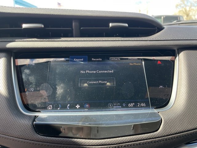 New 2025 Cadillac XT6 Luxury image 26