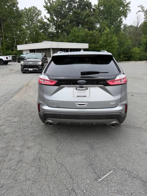 Used 2020 Ford Edge SEL w/ Convenience Package FWD image 3