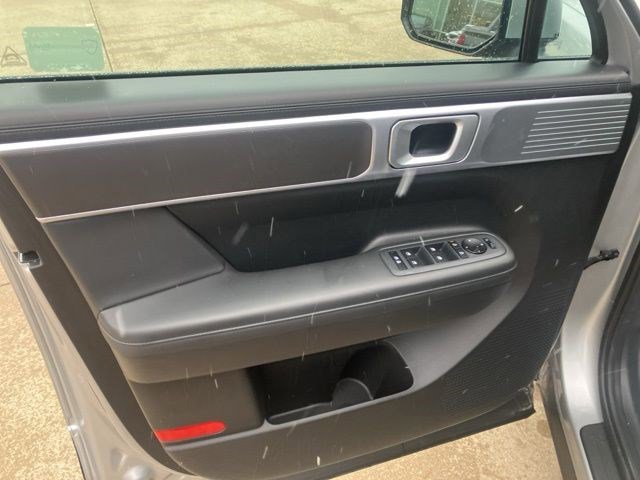 Used 2025 Hyundai Santa Fe SEL image 6