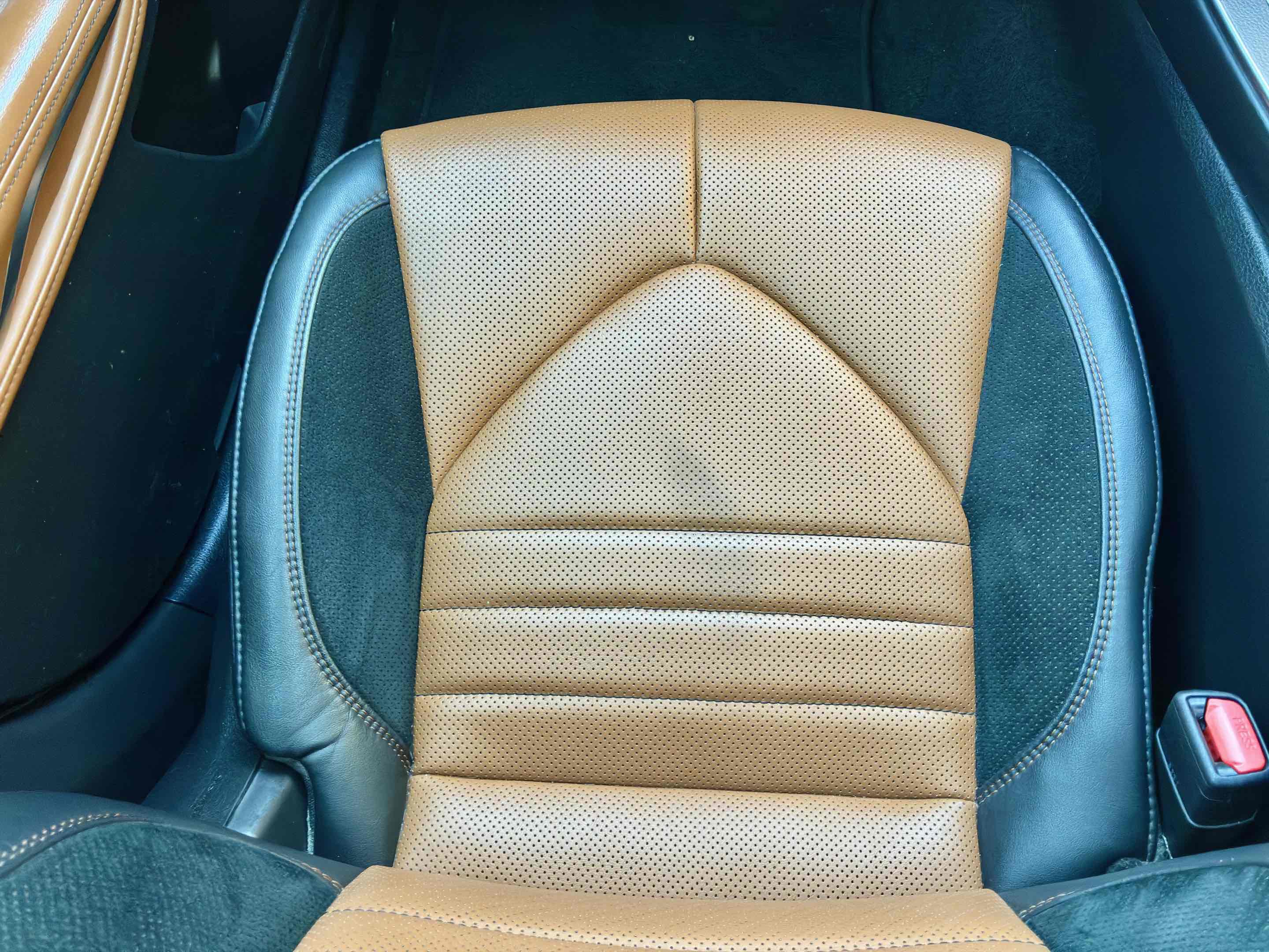 Used 2021 Toyota Avalon XSE w/ Carpet Mat Package (TMS) FWD image 47
