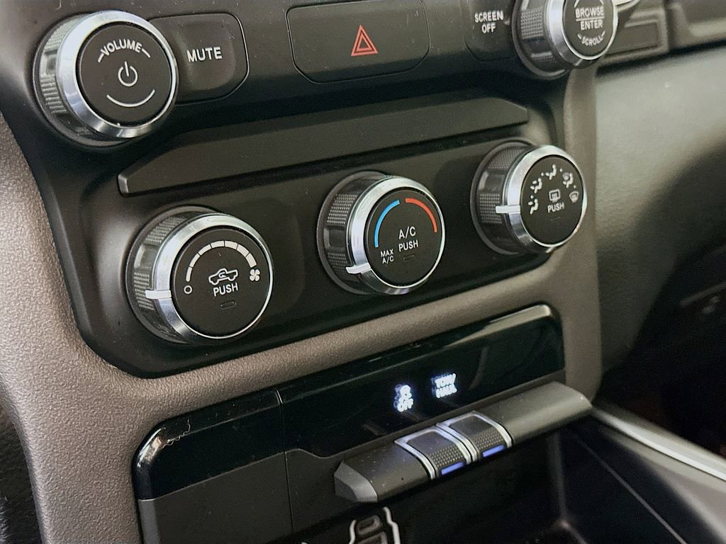 Certified 2022 RAM 1500 Big Horn AWD/4WD image 25