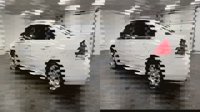 Used 2013 Chevrolet Impala LT w/ LT Sunroof Package image 6