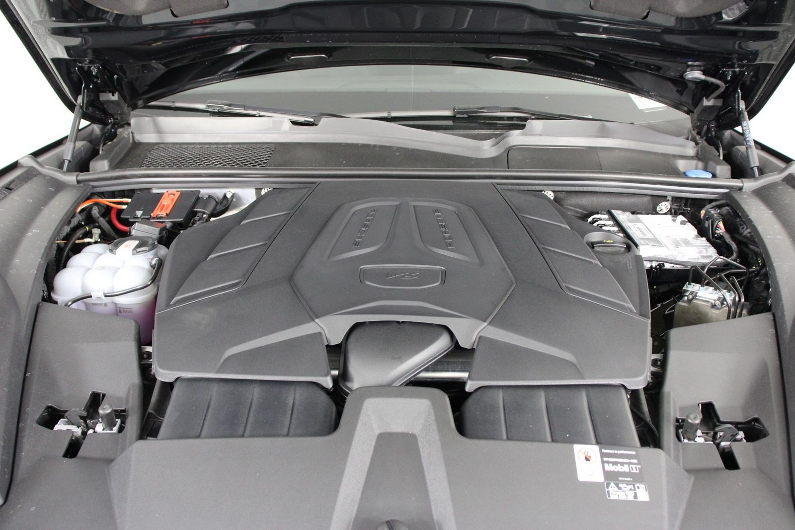 New 2026 Porsche Cayenne AWD/4WD image 19