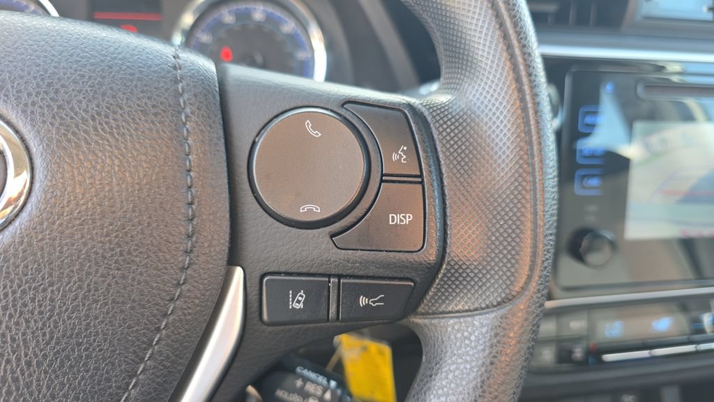 Used 2018 Toyota Corolla LE FWD image 20