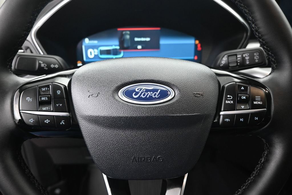 Used 2023 Ford Escape SE w/ PHEV Premium Package FWD image 12