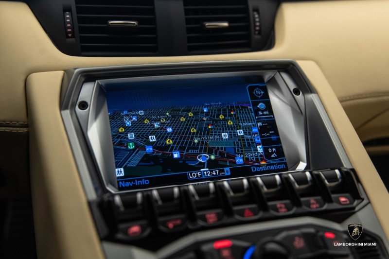 Used 2018 Lamborghini Aventador S image 67