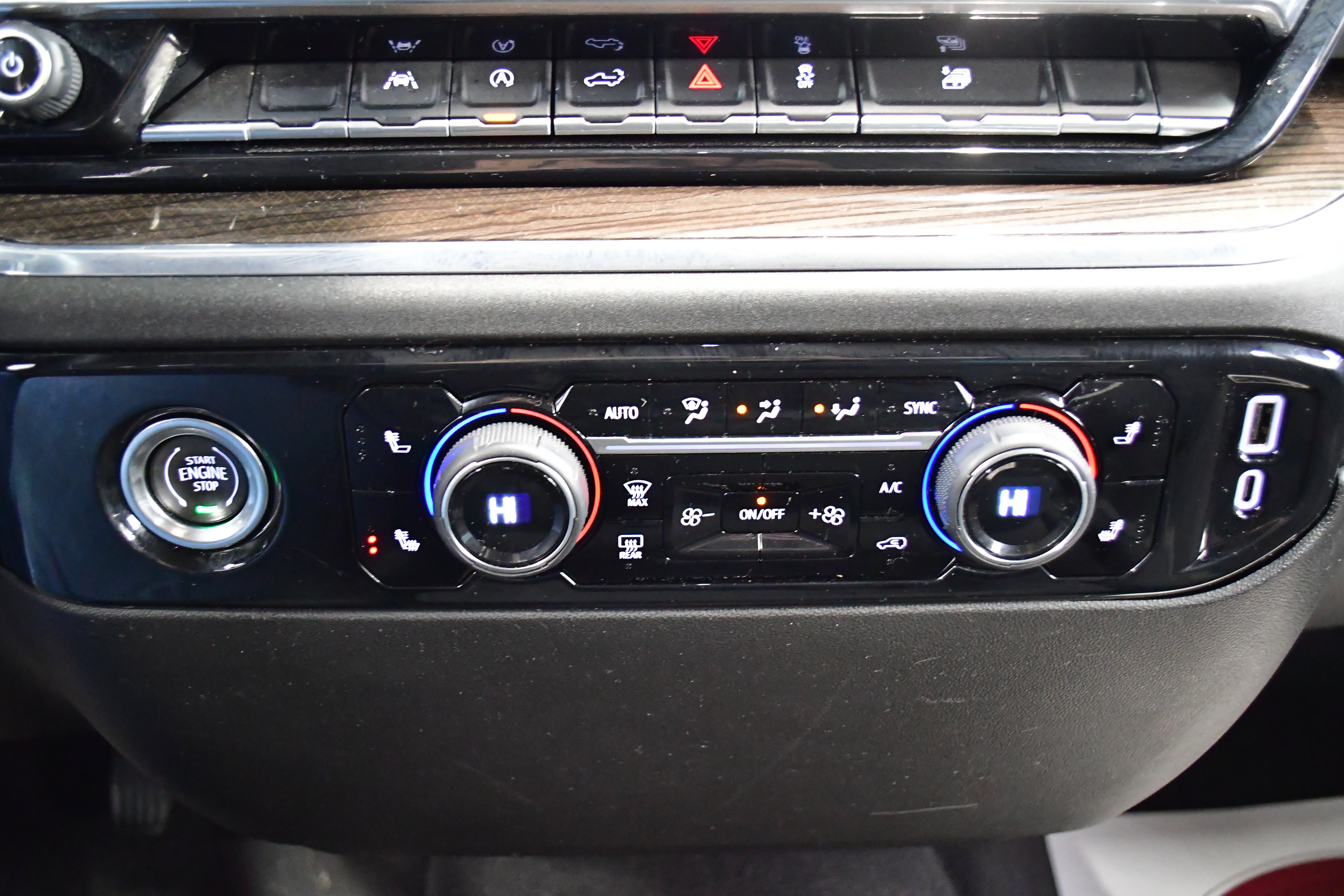 Used 2023 RAM 1500 Classic SLT w/ Trailer & Traction Group image 17