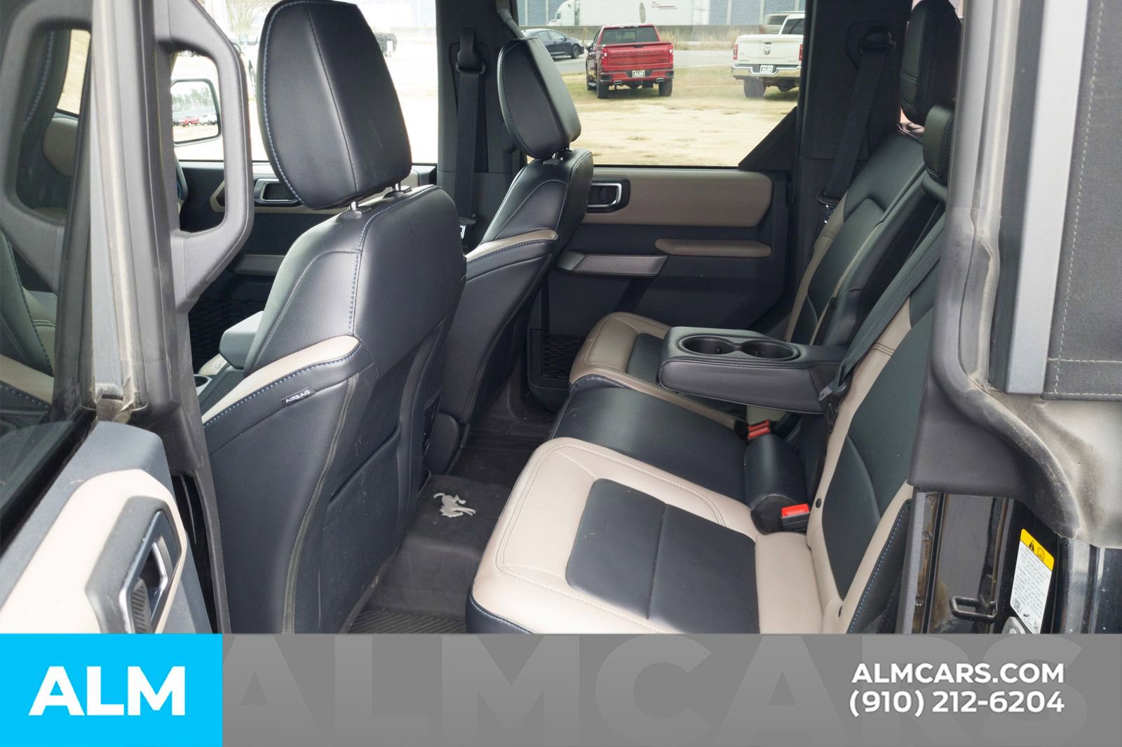 Used 2023 Ford Bronco Wildtrak image 18