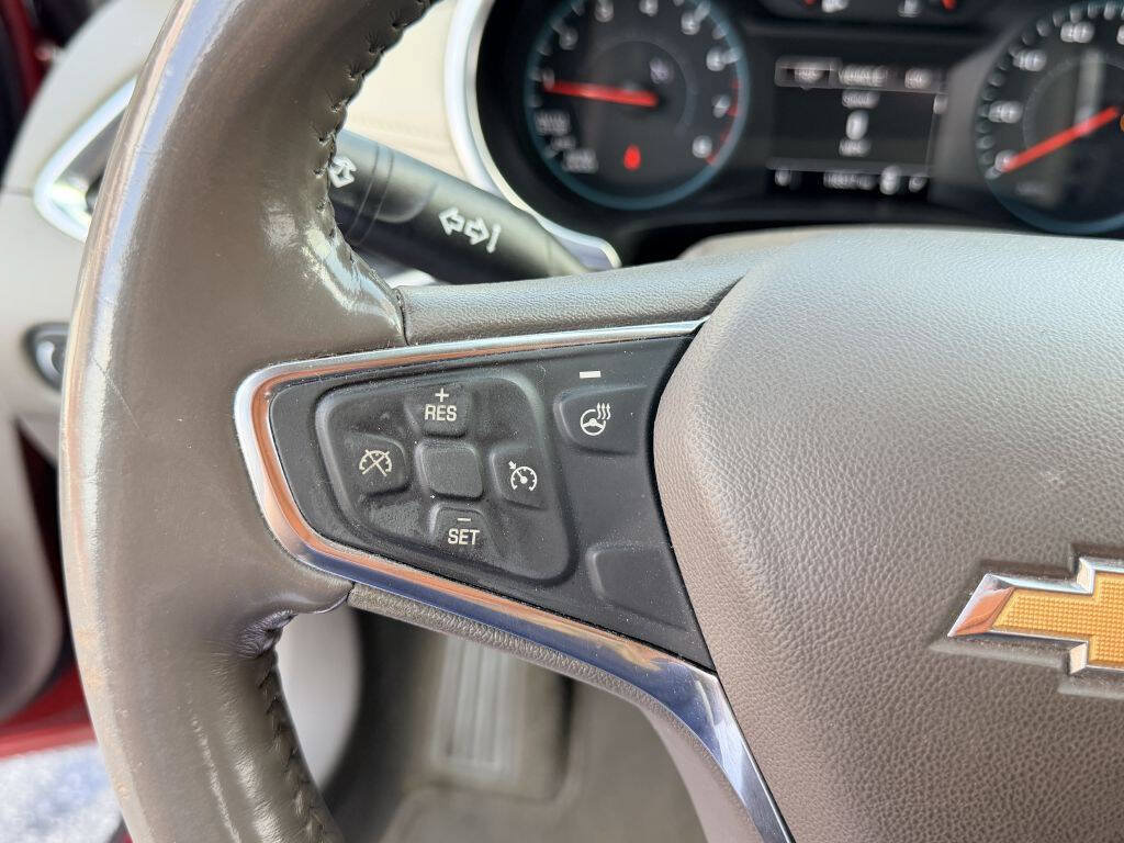 Used 2021 Chevrolet Malibu LT w/ Leather Package FWD image 13