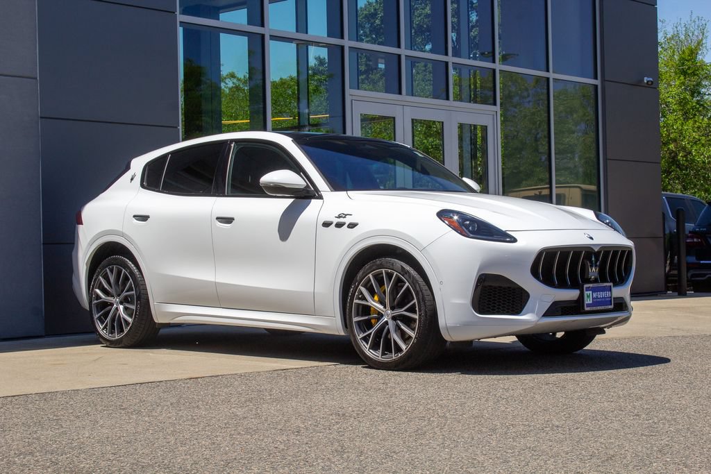 Used 2023 Maserati Grecale GT AWD/4WD image 3
