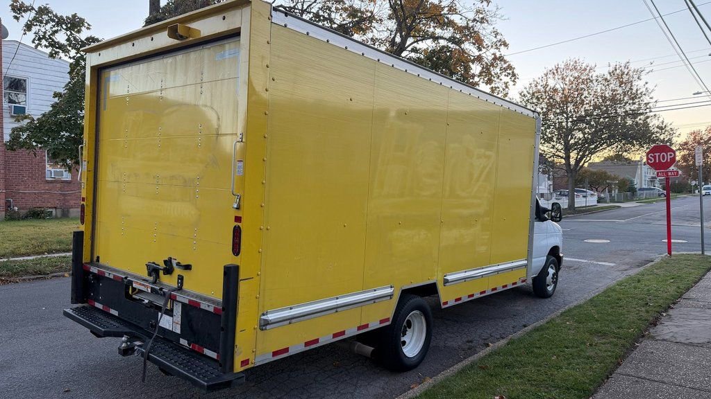 Used 2024 Ford E-350 and Econoline 350 Super Duty w/ Driver's Safety Package image 5