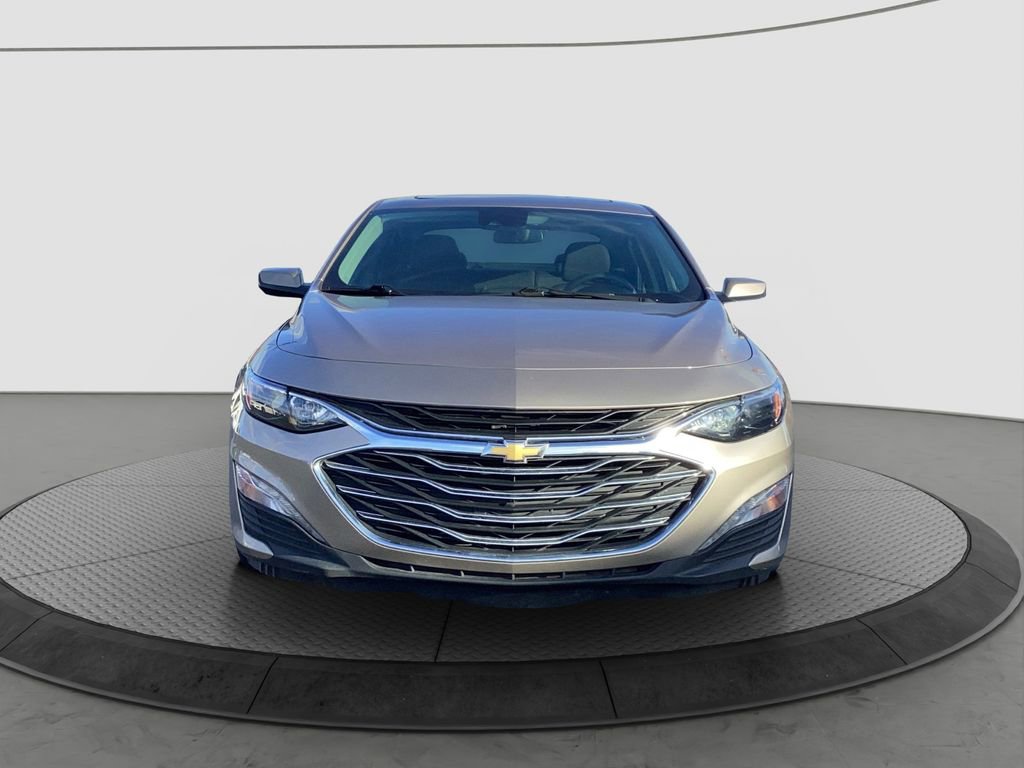 Used 2023 Chevrolet Malibu LT image 2