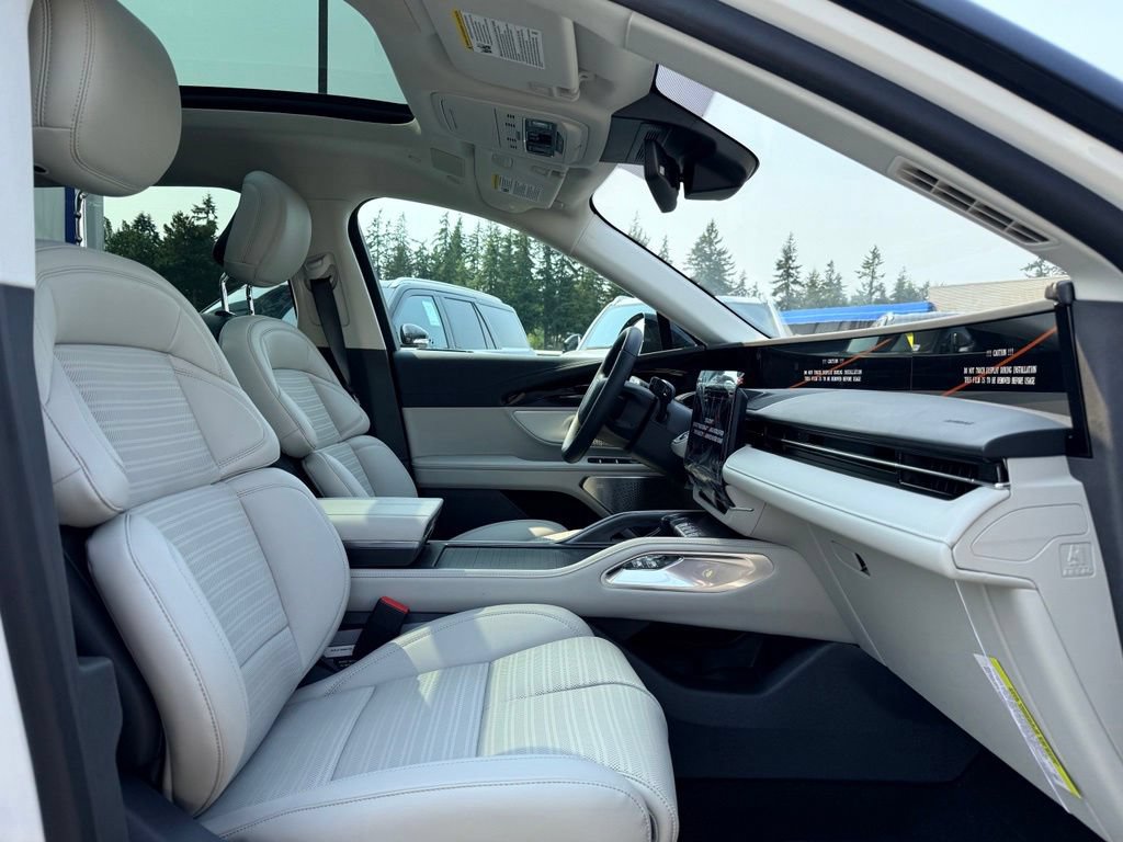 New 2026 Lincoln Nautilus Reserve AWD/4WD image 9