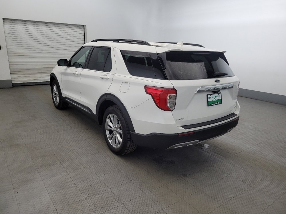 Used 2020 Ford Explorer XLT w/ Equipment Group 202A image 5