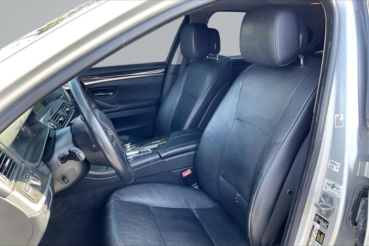 Used 2013 BMW 535i Sedan RWD image 25