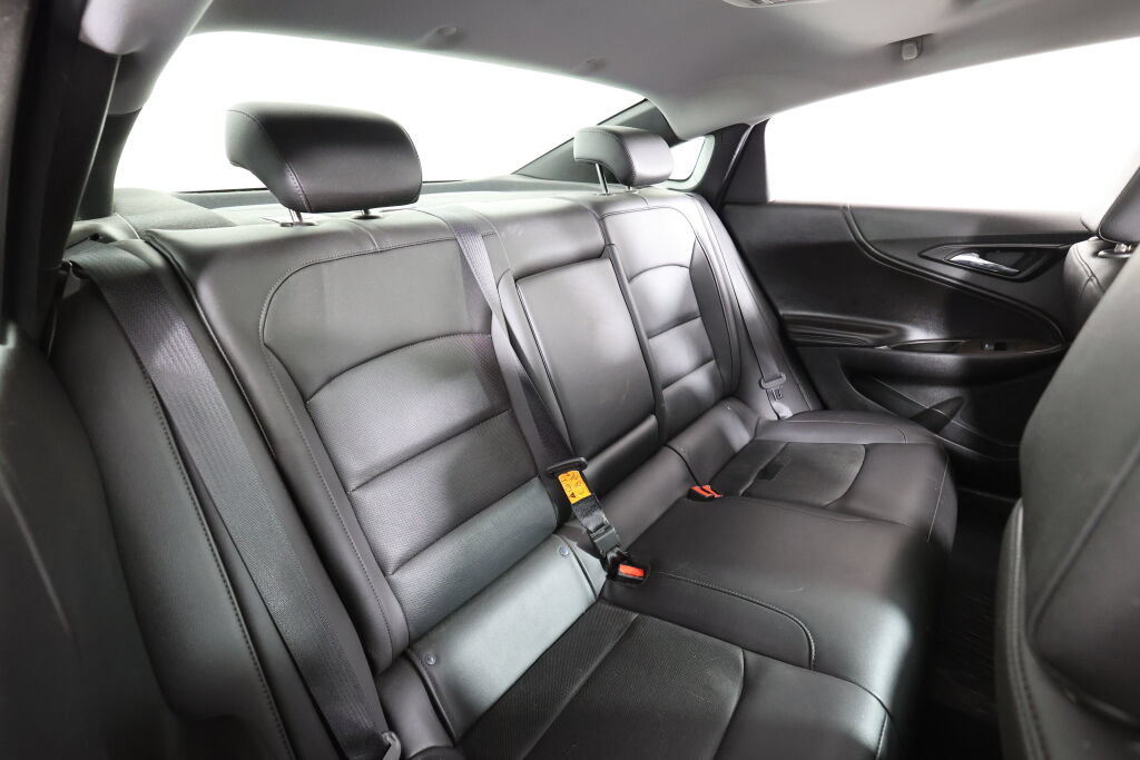 Used 2016 Chevrolet Malibu Premier FWD image 20