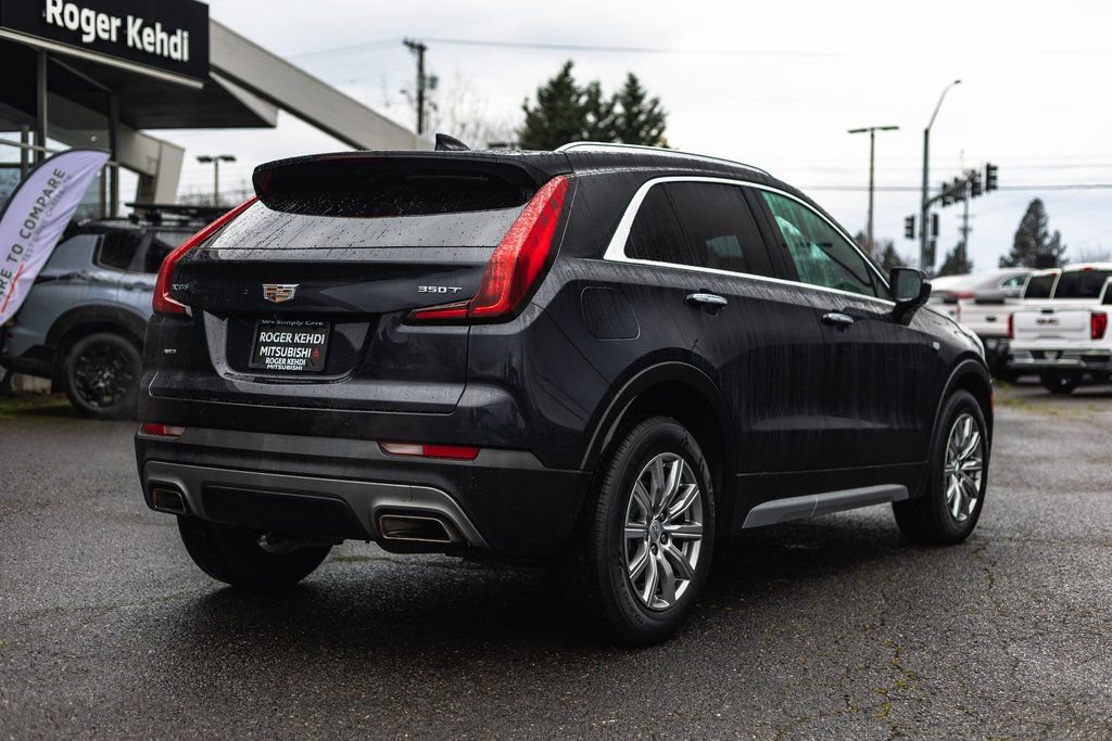 Used 2023 Cadillac XT4 Premium Luxury image 9