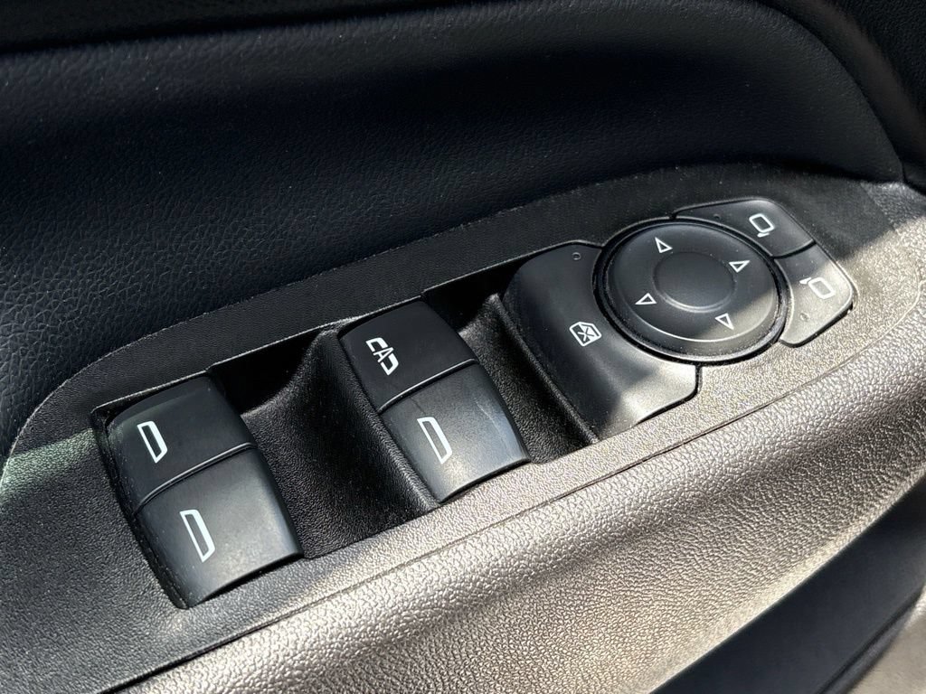 Used 2024 Chevrolet Equinox LT FWD image 19