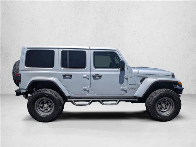 Used 2024 Jeep Wrangler Unlimited Sahara w/ Technology Group AWD/4WD image 4