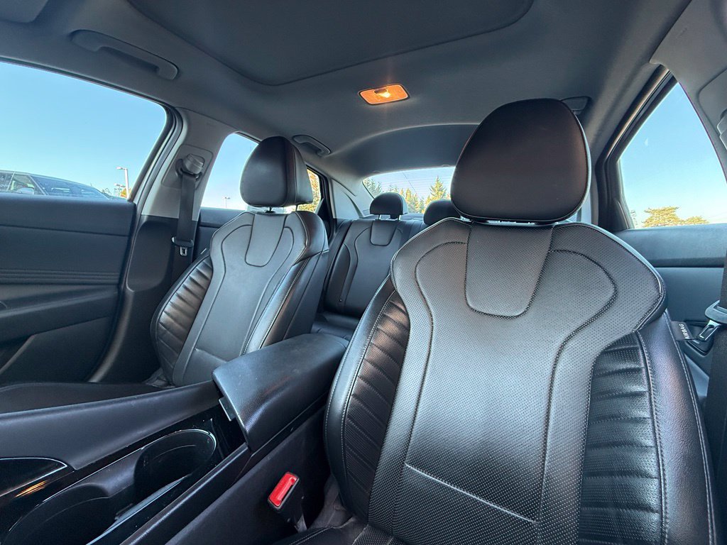 Certified 2022 Hyundai Elantra Limited FWD image 7