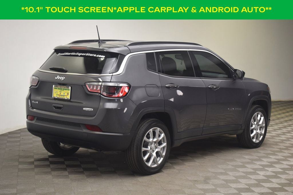 Used 2024 Jeep Compass Latitude AWD/4WD image 8