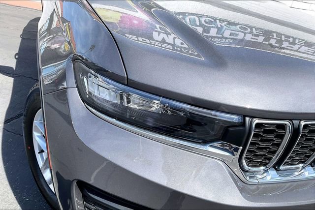 New 2026 Jeep Grand Cherokee Laredo image 11