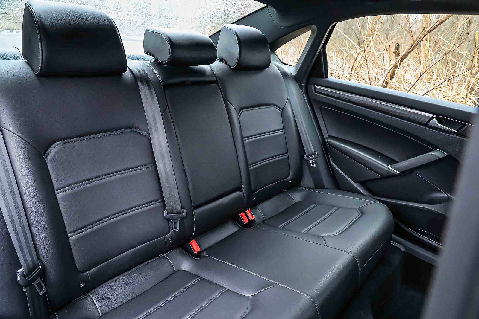 Used 2021 Volkswagen Passat 2.0T R-Line image 24