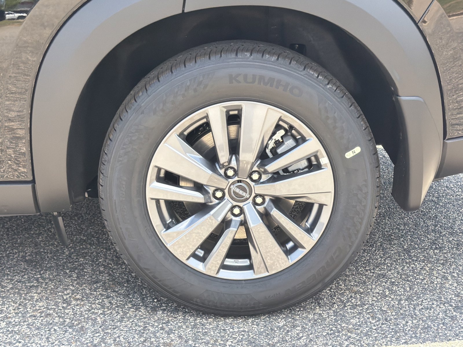 New 2026 Nissan Pathfinder SV w/ SV Premium Package FWD image 31