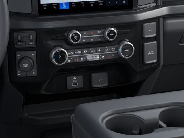 New 2026 Ford F250 Lariat w/ Black Appearance Package AWD/4WD image 15