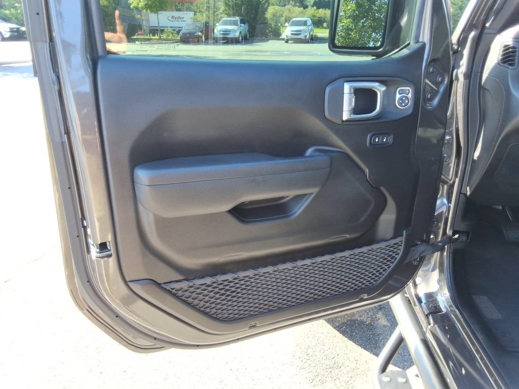 Used 2022 Jeep Gladiator Sport AWD/4WD image 21
